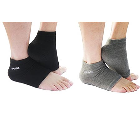 8. AYAOQIANG moisturizing open toe silicone gel heel socks