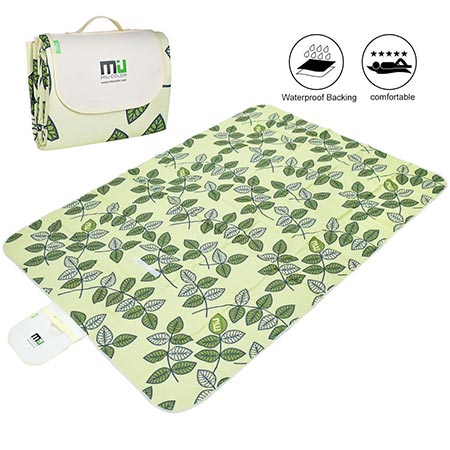 8. Foldable Outdoor Blanket Mat by MIUCOLOR