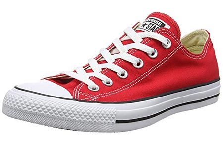 2 Converse Chuck Taylor All Star Ox Sneakers