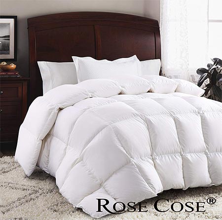 8. ROSECOSE Luxurious Comforter